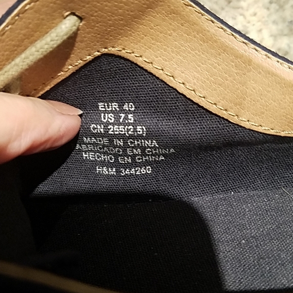 💥H&M* Shoes - Picture 5 of 7